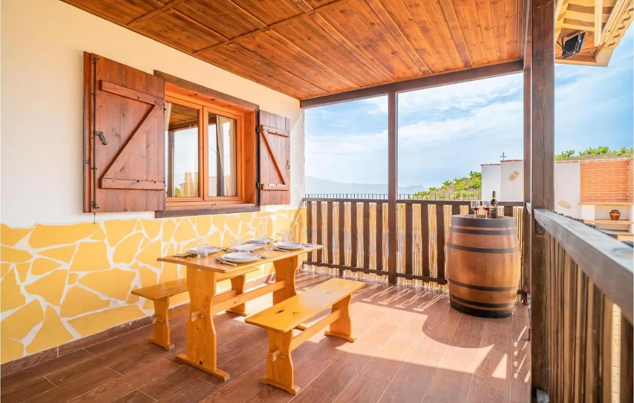 Pet Friendly Home In El Borge With Kitchenette Moclinejo Spanien