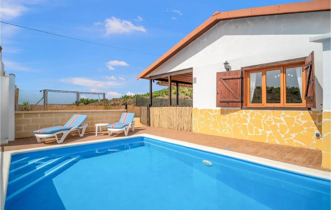 Feriehus Pet Friendly Home In El Borge With Kitchenette Moclinejo