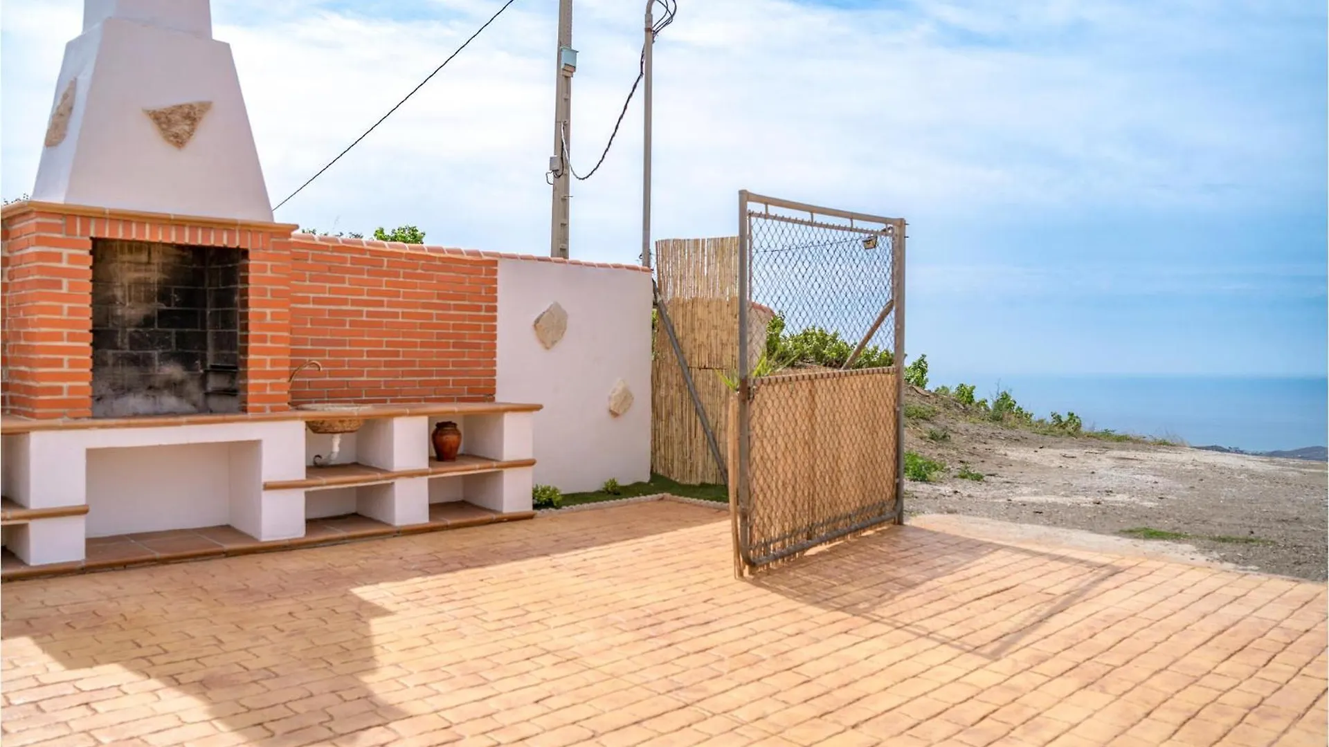 Pet Friendly Home In El Borge With Kitchenette Moclinejo Spanien